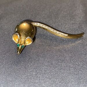 3/$30 Vintage Butler Mouse Brooch